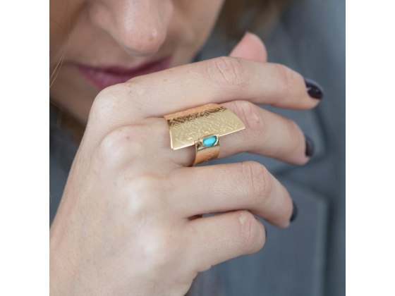 Anillo de Cabalá con piedra Turquesa y el nombre de Dios ALD