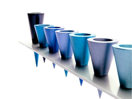 Menorah de Janucá en aluminio con Conos Azules