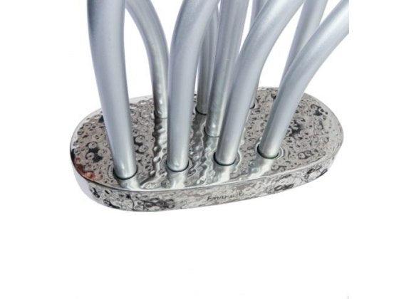 Menorah de Janucá en aluminio simulando una Llama Plateada - Compraenisrael