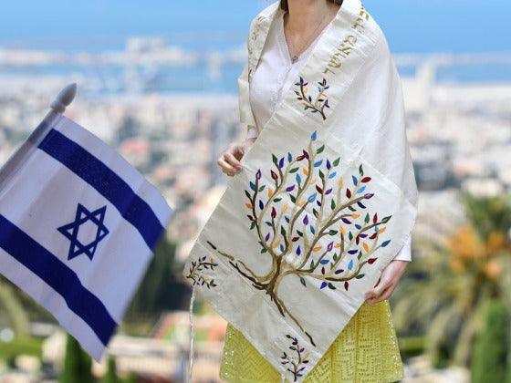 Talit bordado con el Árbol de la Vida multicolor y con Kipa - Compraenisrael
